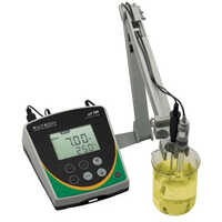Eutech Ph Meter - Color: Green/grey
