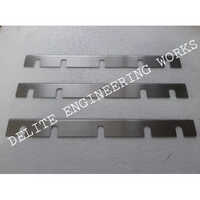Zig Zag Cutting Machine Blade - D2, D3, Hss Material, Rectangular Shape , Gray Color For Industrial Usage