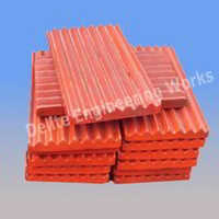 Jaw Crusher Plates - High Manganese Steel,  Rectangular Shape | Paint Coated Red For Industrial Use
