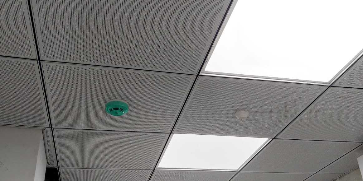 Metal 2x2 Folding Ceiling