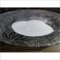 White Azithromycin Powder