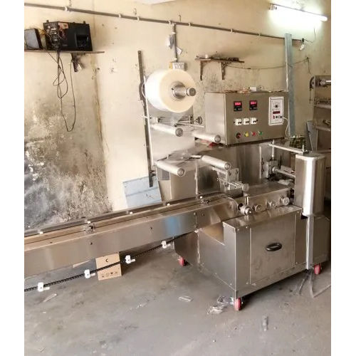 PLC Flow Wrapping Machine