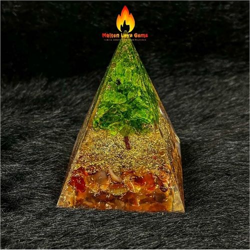 Orgonite Green Quartz Pyramids Grade: Top