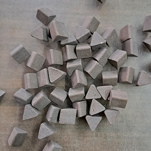 T10x10 Grey Ceramic Deburring Media