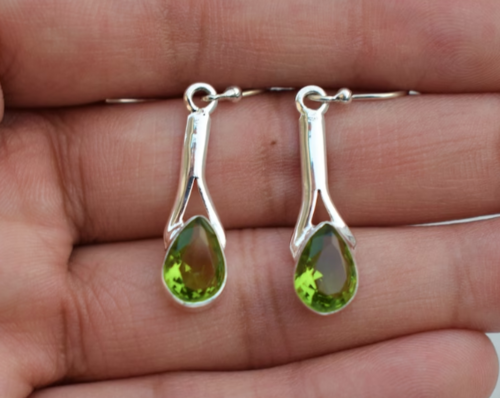 Sterling silver 92.5 % Peridot  Silver Earring (Design no 4)