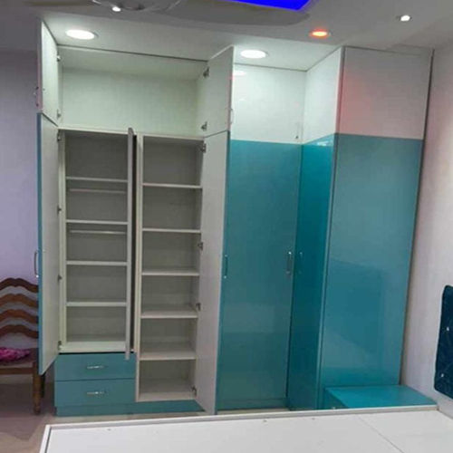 Wardrobe In Acrylic Finish Carpenter Assembly