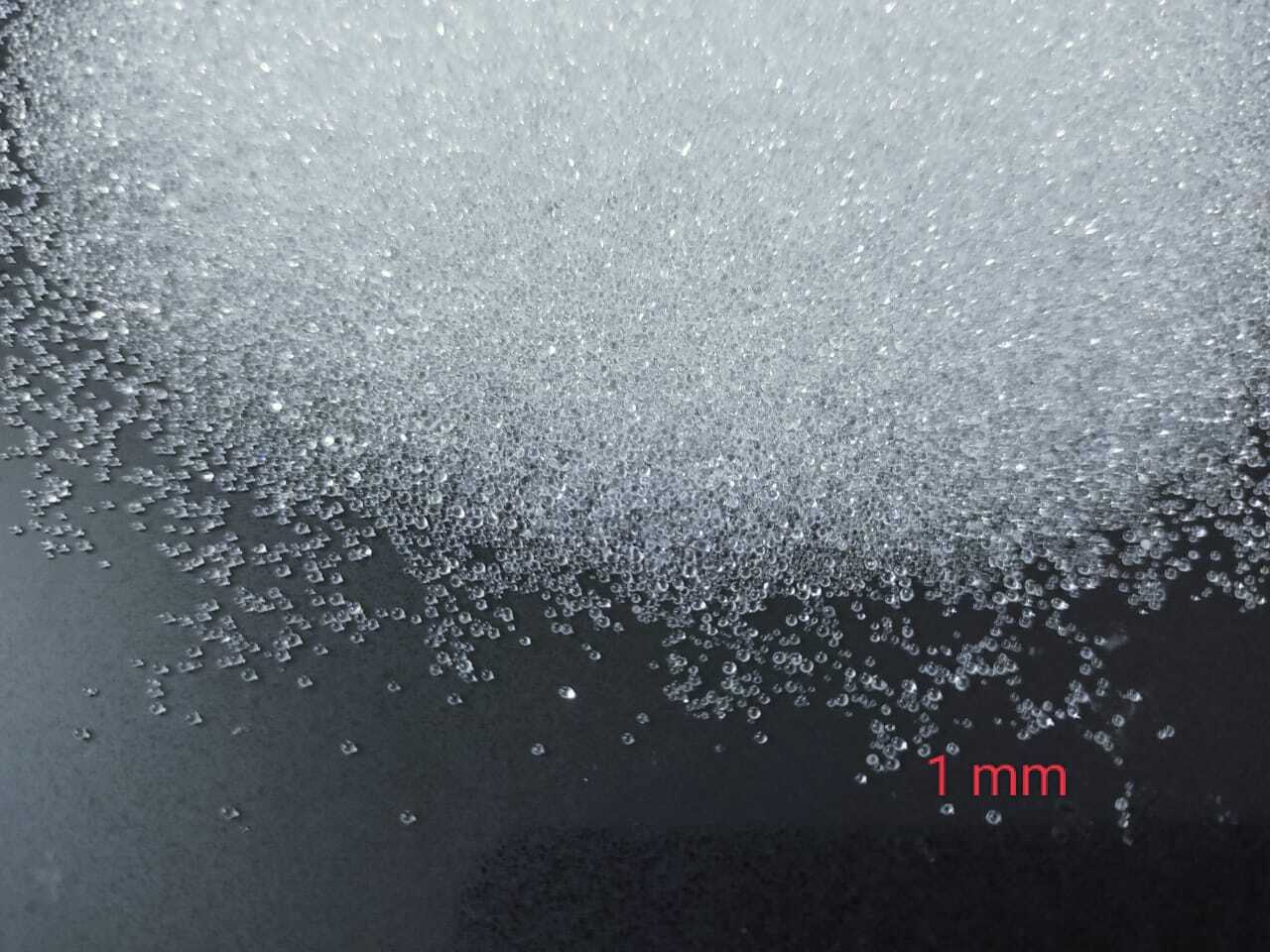 granular grain road safty shine road marking industial paint filler 100 reflative light glass sand and road marking glass beads