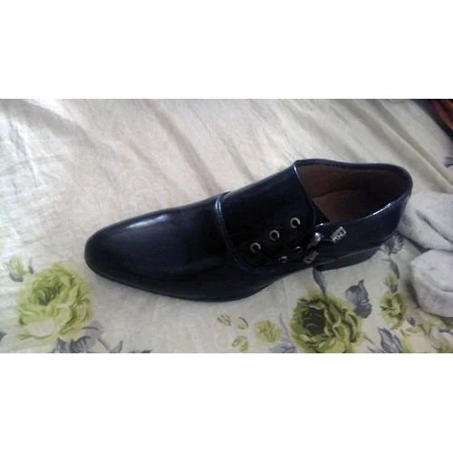 Men Black Shoes