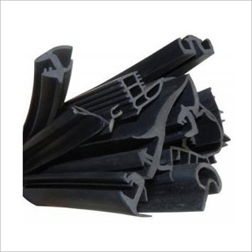 Black Sponge Rubber Beadings - Rubber Material, Rigid Structure, Flawless Finish, Accurate Dimensions, Black Color | 1000 Kilograms Per Day Supply