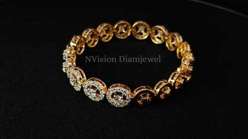 Round Solitaire And Small Diamond Yellow Gold Bracelet