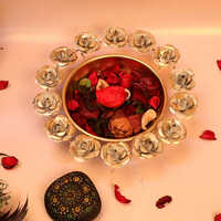 Flower Urli