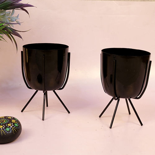 Black Bhhcastpls2 Iron Stand Planter Set