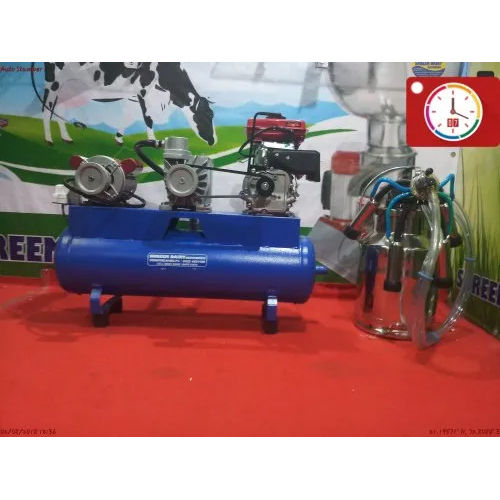 Single Bucket Milking Machine With Engine Industrial