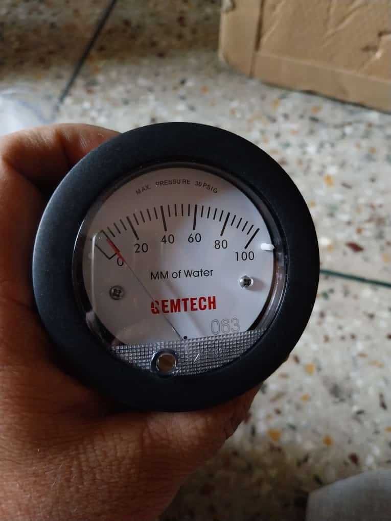 Mini Differential Pressure Gauge GEMTECH Range 0-50 MM