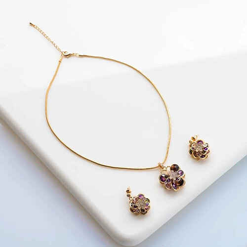 Imitation Pendent Set