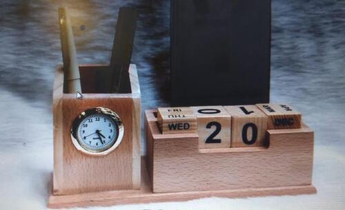 Wooden Pen Holder With Clock