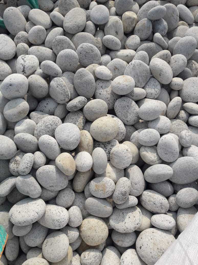 natural stone and agate gravels and pebbles round smooth garden landscap and decoration