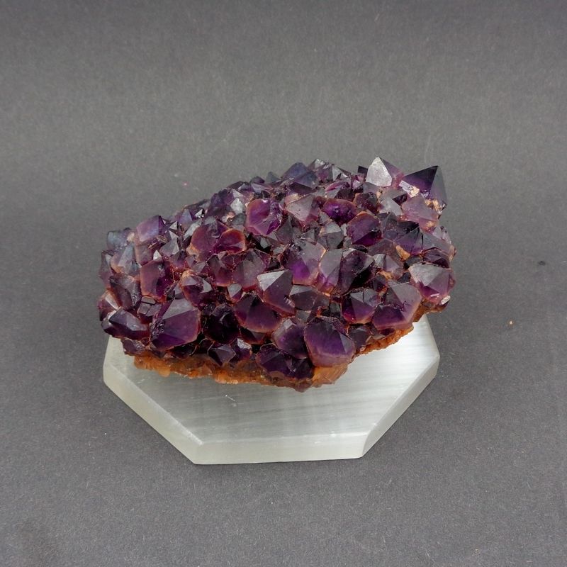 Amethyst Geord Cluster