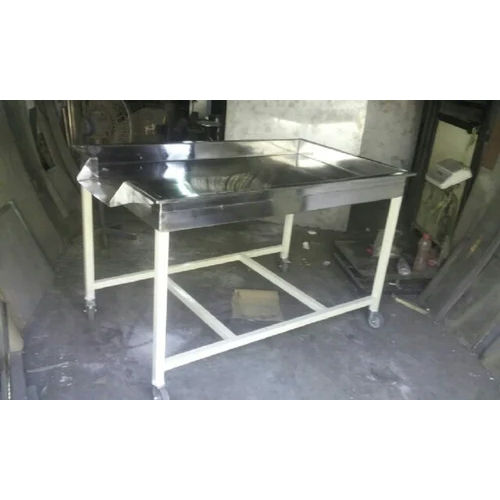 SS Vegetable Sorting and Working Table