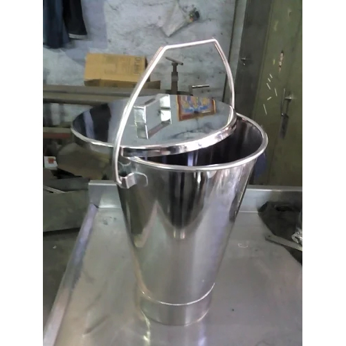 Bucket with Lid