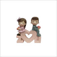 Couple Statue
