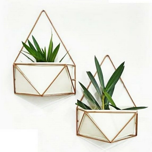 METAL WALL planter stand