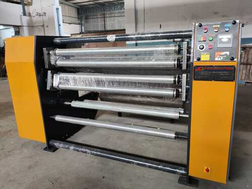 Jumbo Bopp Tape Cutting Machine