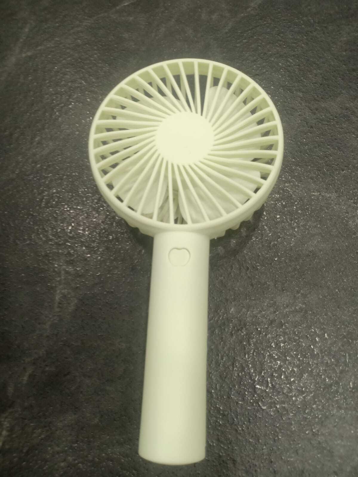 Retractable fan