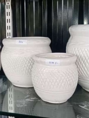 Syramic pot in white
