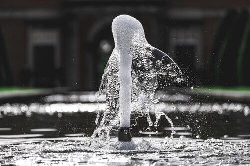 Foam Jet Water Fountain