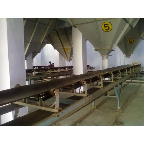 Black Hopper Conveyor