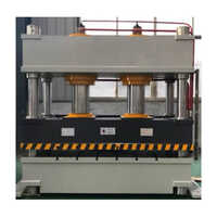 Gray 750 Ton Four Pillar Type Hydraulic Press