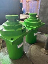 Hydraulic Cylinder - Color: Black