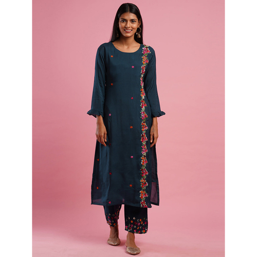 Embroidered Kurti Set