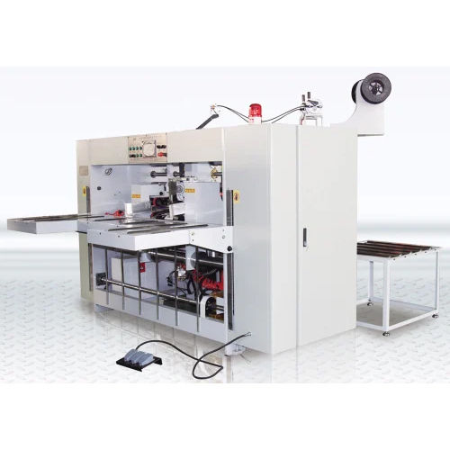 White Heavy Model Two Piece Box Stitching Machine