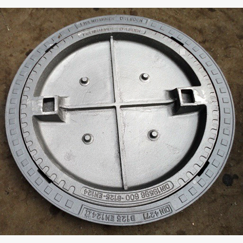 Grey Cast Iron Manhole Cover - Durable Round Shape , Rust-Resistant Painting Coating, Secure Lock Mechanism, Versatile for Heavy Traffic Areas