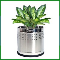 Round Shape Stainless Steel Planter Pots - Color: Silver