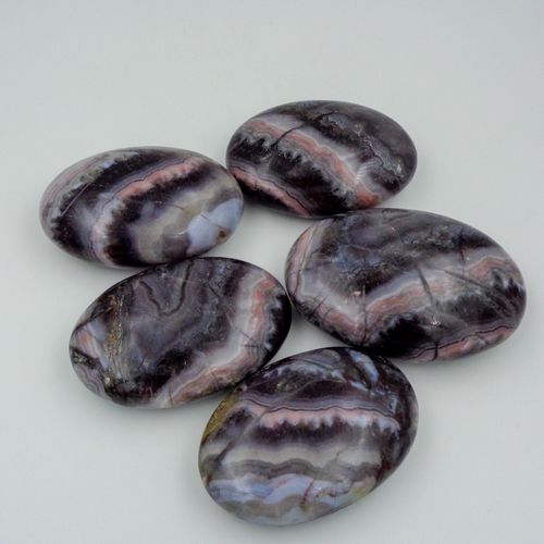 Multi Amethyst Lace Agate Palmstone For Home Decoration