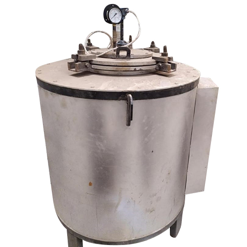 Pit Pot Type Furnace - 220-440 Volt Power, High Quality Industrial Furnace for Optimal Heat Treatment