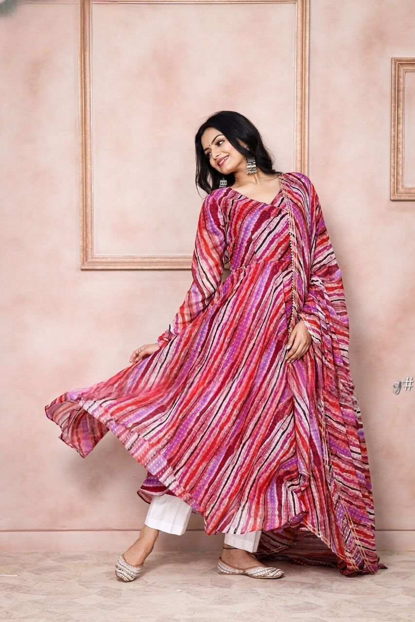 Gorgeous floral Suit Set Full Sleeve Butti Dress Kurti