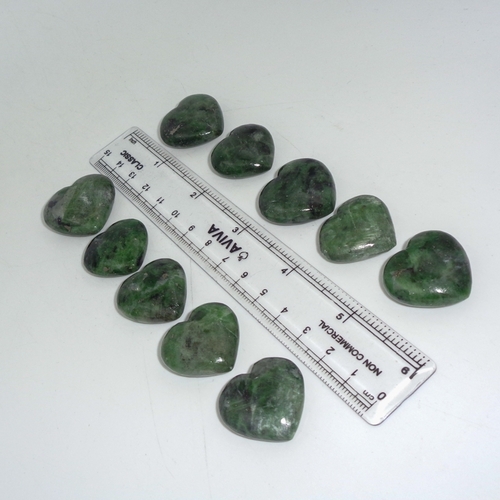 Green Chrome Diopside Hearts For Home Decoration