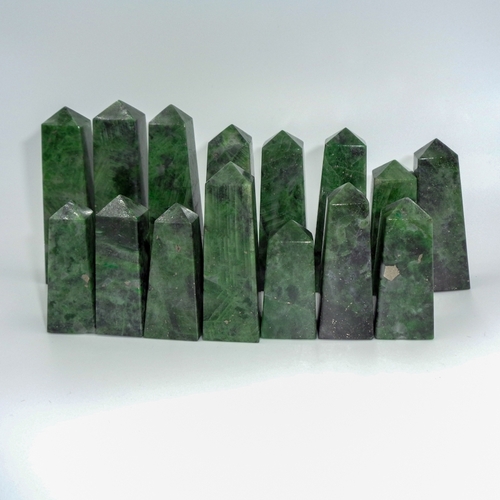 Green Chrome Diopside Tower Obelisk For Home Decoration