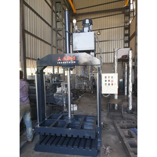 Tarpaulin Baling Press