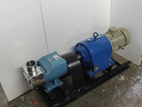 Positive Displacement Lobe Pumps