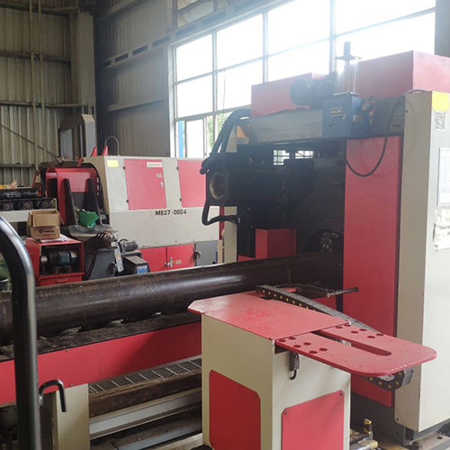 differential pipe cutting and beveling machine