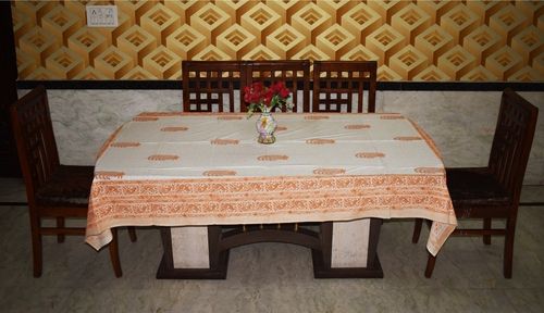 Table Cloths and Runners