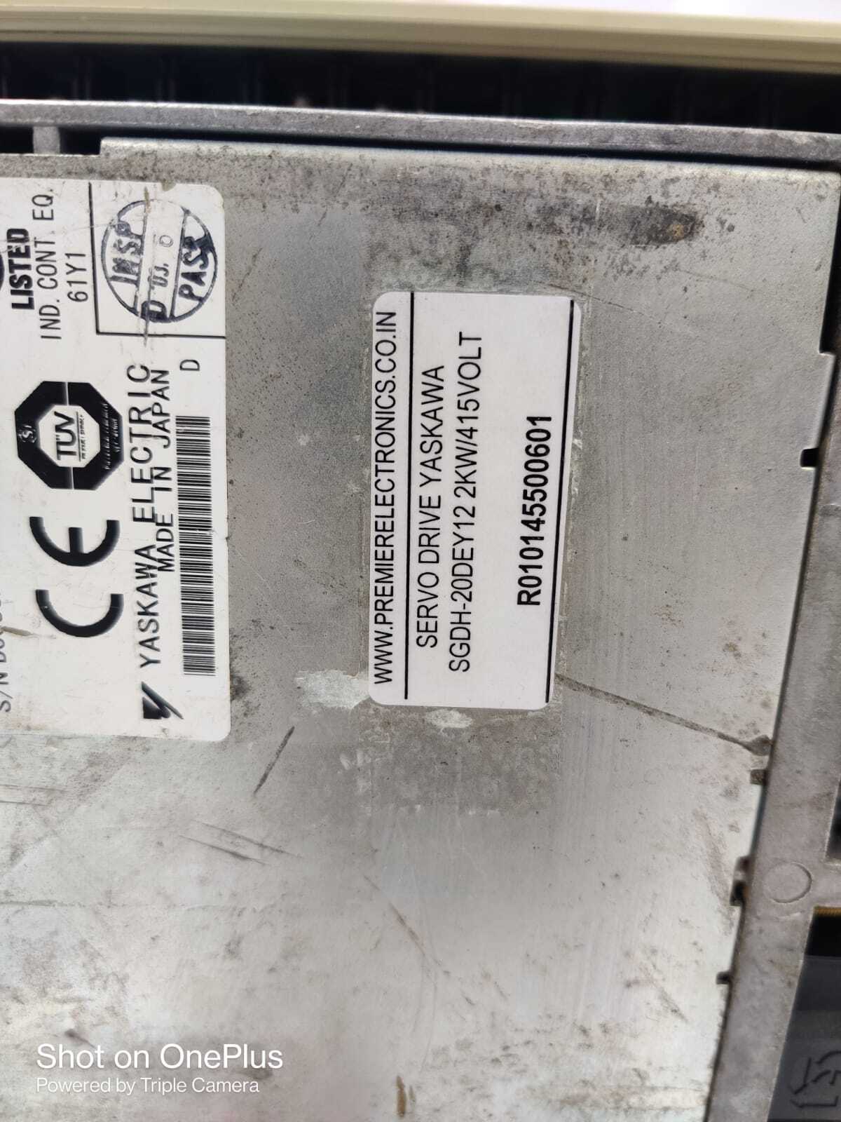 YASKAWA SERVO DRIVE SGDH-20DEY12