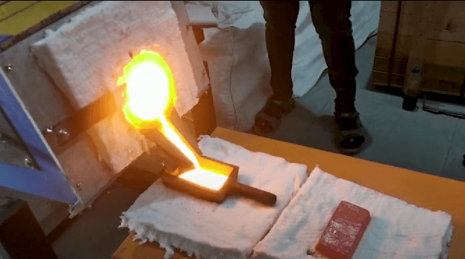 Silver Melting Furnace With Tilting