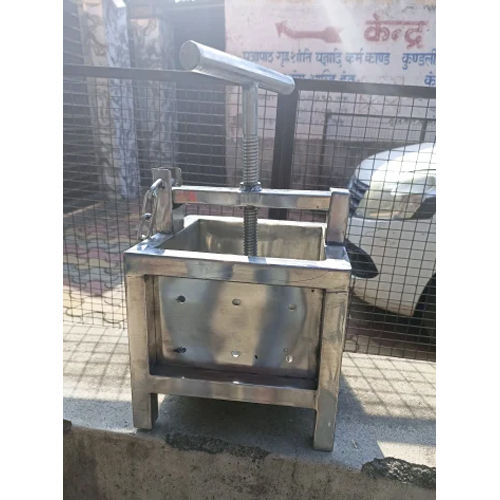 Manual Paneer Press Machine