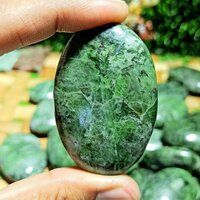 Chrome Diopside Palmstone